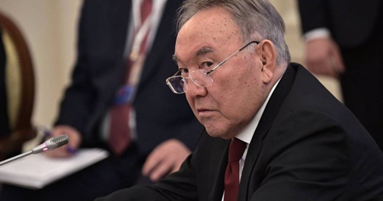 Назарбаев МАГАТЭ басшысының отбасына көңіл айтты