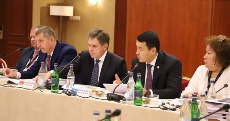 第一副总理出席欧亚经济委员会理事会会议