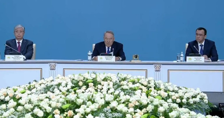 Теледебатқа Тоқаевтың орнына сенімді өкілі Әшімбаев қатысады