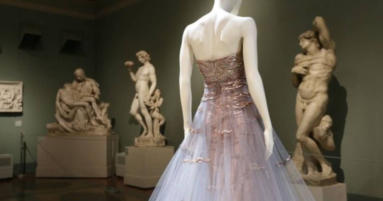 Америкалық актер "Оскар" жүлдесіне көйлекпен келіп, жұрттың жағасын ұстатты