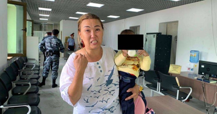 Сот шешіміне наразы атыраулық ана Жоғарғы сотқа келді