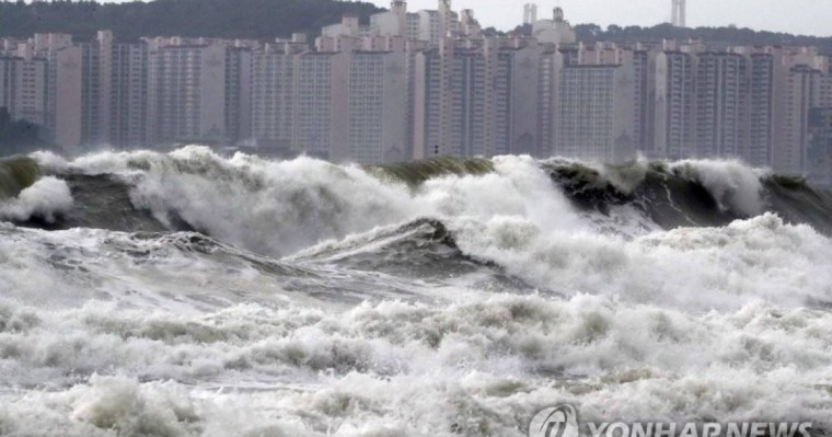台风“米娜”逼近韩国