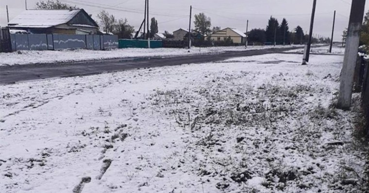 彼得罗巴甫尔市迎来今秋首场雪