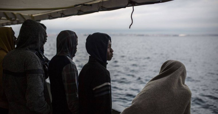 Жерорта теңізінде апатқа ұшыраған жүзден аса босқын құтқарылды