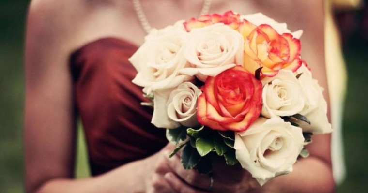 Қалыңдықтың гүлін қағып алған қыздың жігіті жұрттың ішек-сілесін қатырды