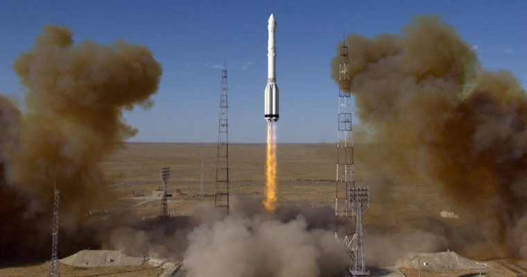 Байқоңырдан үш ғарышкері бар "Союз" кемесі ұшырылды