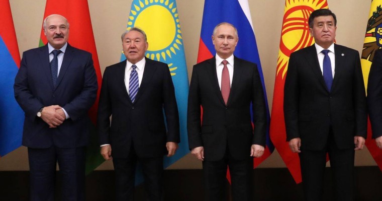 Жээнбеков, Лукашенко, Путин "Назарбаев орденімен" марапатталды