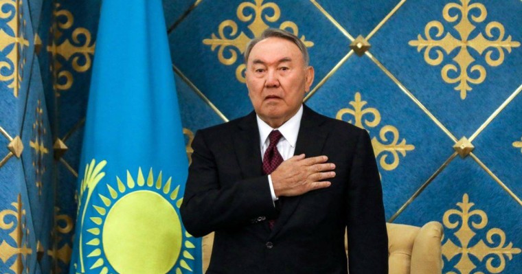 Назарбаевқа "құрметті сенатор" мәртебесін беру мәселесі қаралады