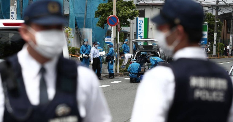 Жапония белгісіз азамат 19 адамды пышақтап, кем дегенде бір адам өлді