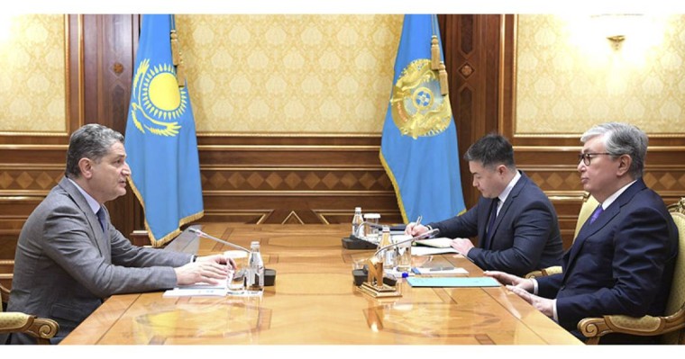 托卡耶夫总统会见欧亚经济委员会执委会主席