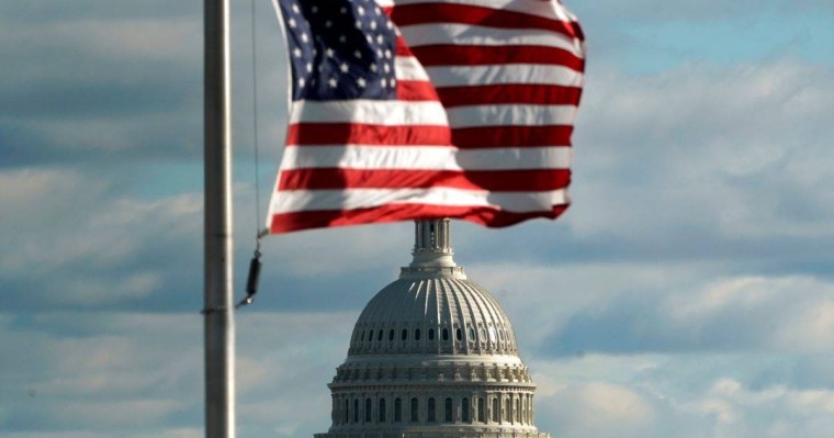 Өкілдер палатасы АҚШ-тағы ең төменгі айлықты екі есе көтермекші