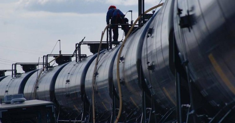 阿富汗计划增加自阿塞拜疆进口石油量