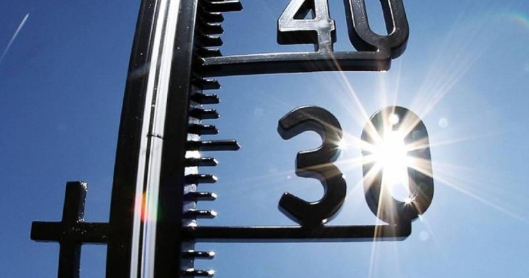 全国各地迎来持续高温天气