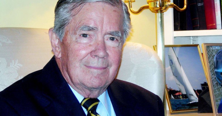 1979 жылы Тегеранда кепілге алынған АҚШ дипломаты қайтыс болды