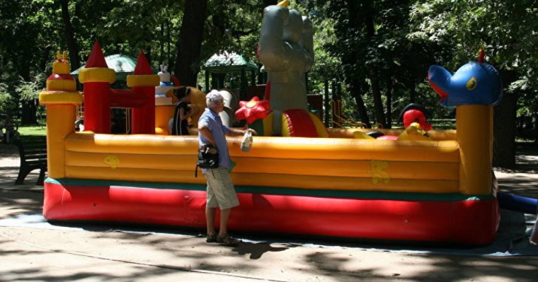 Қарағандыда батут аударылып, бір бала қаза болды