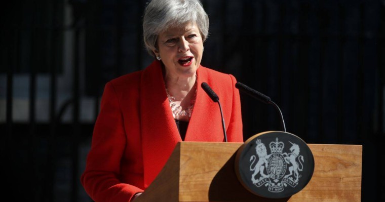 Тереза Мэй отставкаға кететінін мәлімдеді