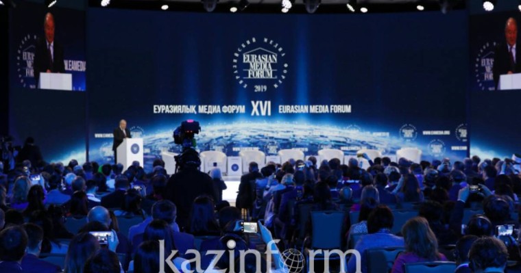 哈萨克斯坦总统托卡耶夫向第16届欧亚媒体论坛致贺信