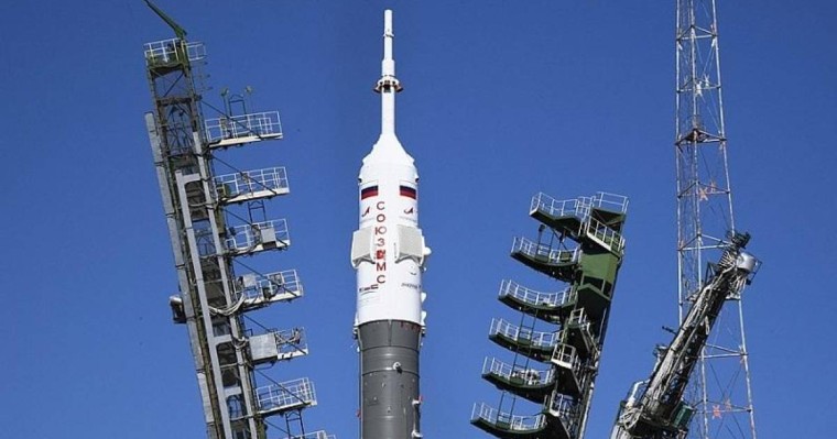 “联盟MS-15”号飞船从拜科努尔航天基地发射升空