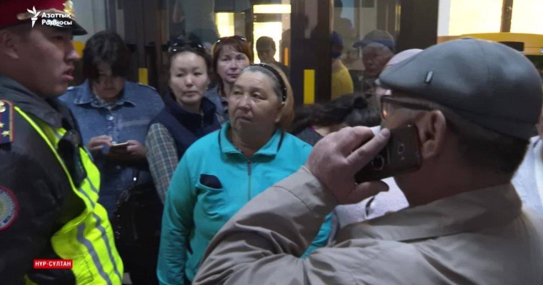 Саяжай тұрғындары "билік үйімізді күреп тастайды" деп алаңдайды