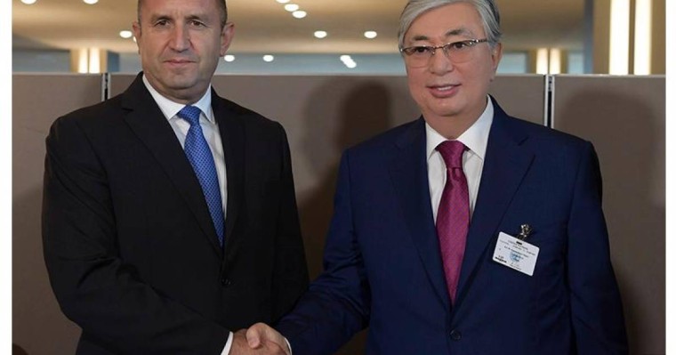 托卡耶夫总统会见保加利亚总统