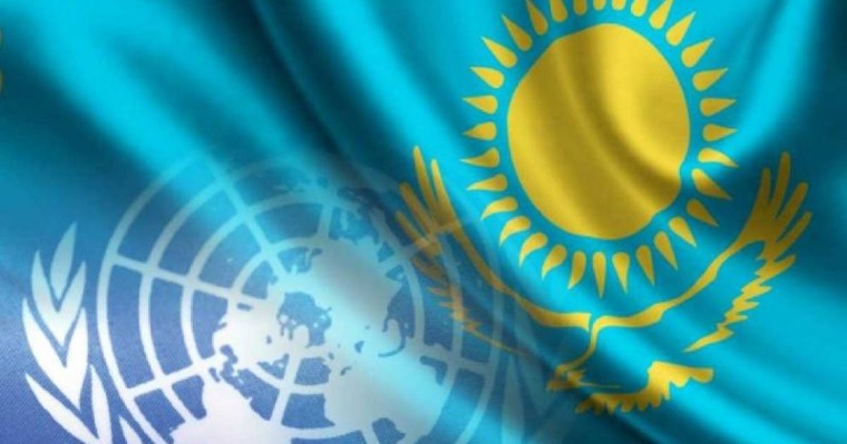 外交部长在纽约会见联合国副秘书长