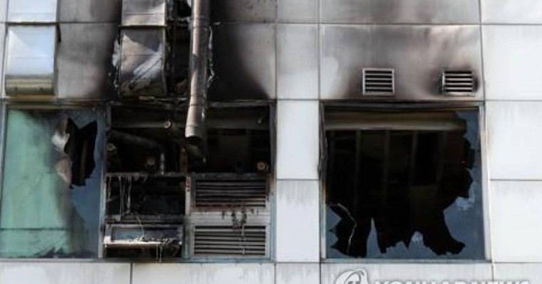 韩国金浦市一护理医院发生火灾致2死47伤