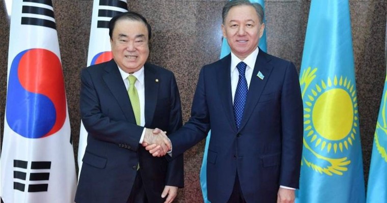 尼格马图林会见韩国国会议长文喜相