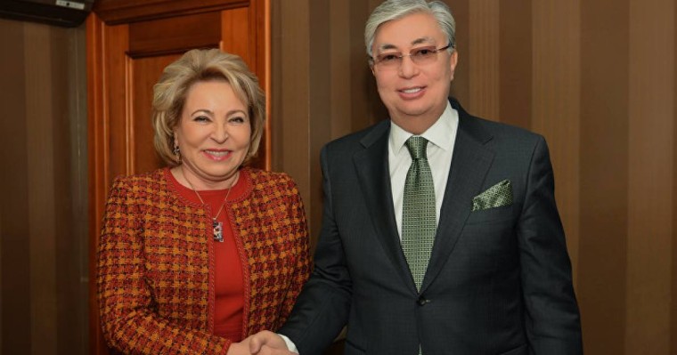 Тоқаев Валентина Матвиенконы Достық орденімен марапаттады