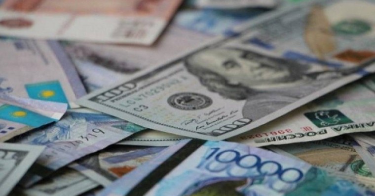 今日美元兑坚戈终盘汇率1:385.99