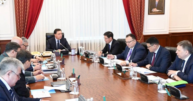 总理主持召开哈萨克斯坦5G网络建设问题专项会议