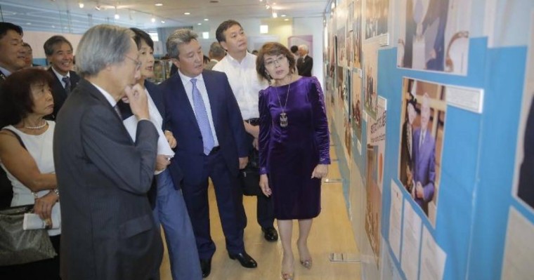 《哈萨克斯坦-日本：通往无核世界的道路》展览在东京举行