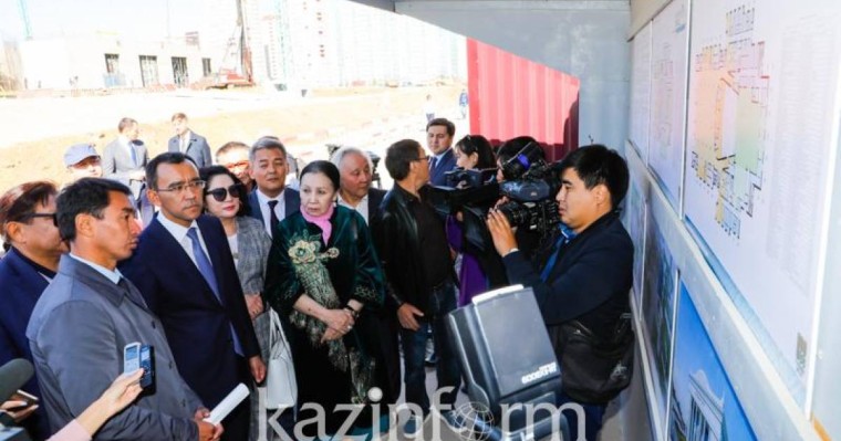 首都新建哈萨克戏剧院将于明年7月完工