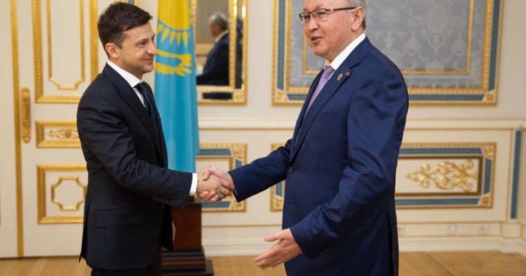 参议院副议长会见乌克兰总统泽连斯基