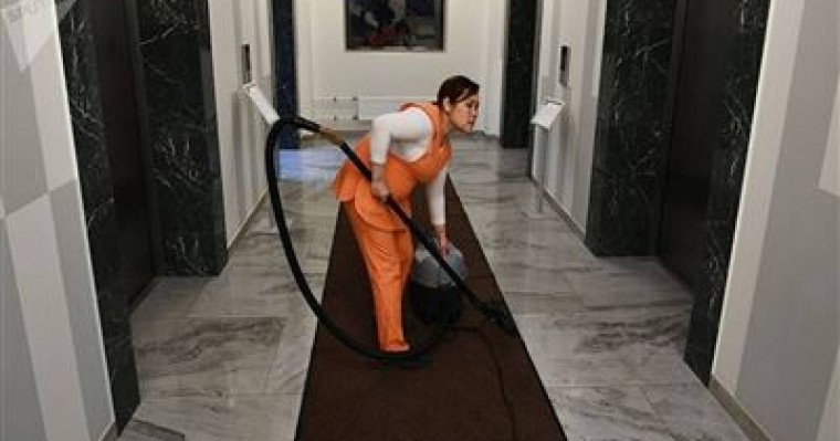 Мектеп аттестатын түзеткен еден жуушы әйел 10 жылға сотталды