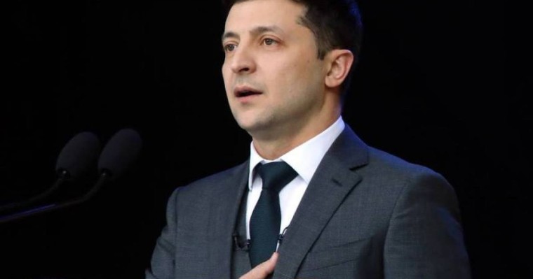 乌克兰新当选总统泽连斯基宣誓并正式就职