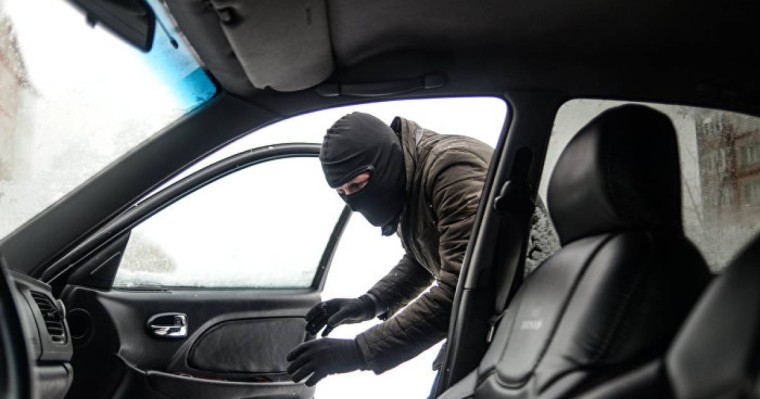 Даниал Ахметовтің қарындасын ұрлап кетпек болды