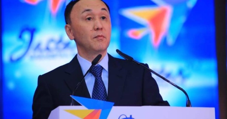 哈俄青年合作论坛在库斯塔奈开幕