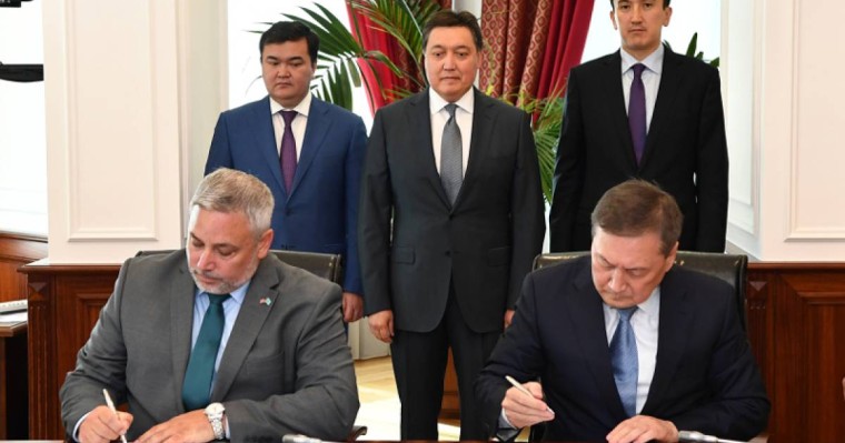 哈萨克斯坦政府与美国企业签署合作备忘录