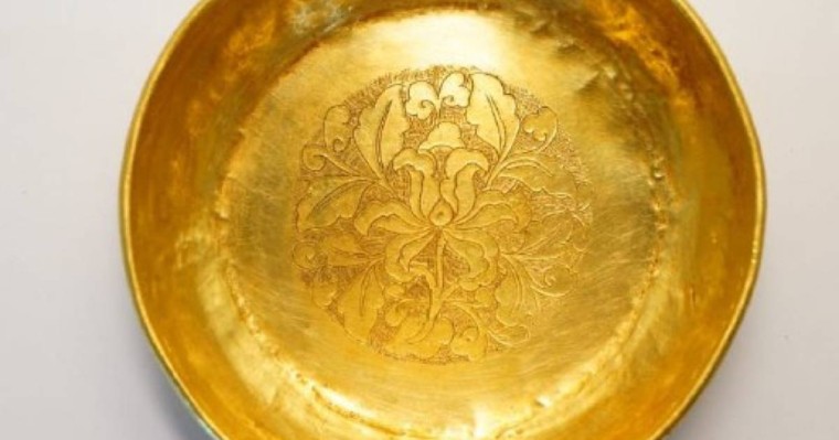 Алтын тостаған