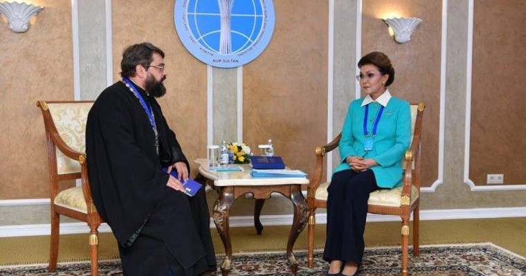 纳扎尔巴耶娃会见多名世界宗教领袖代表