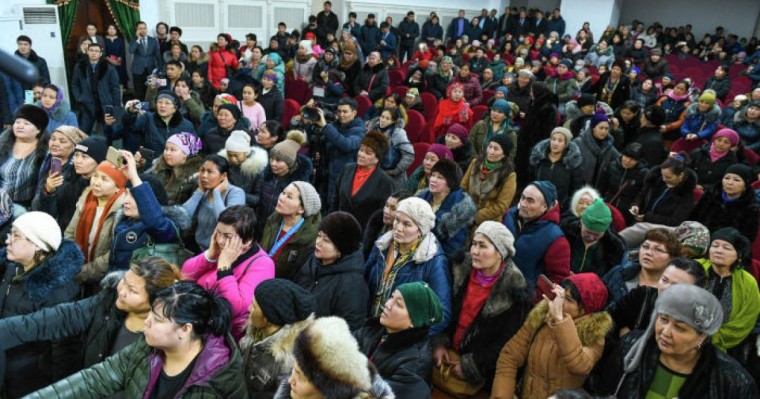 Қазақстанда көпбалалы аналарға арнайы квота бөлінеді