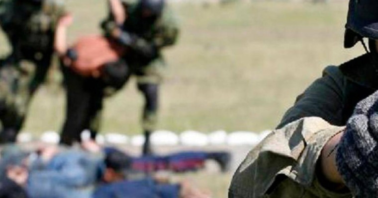 阿拉木图市举行反恐演习