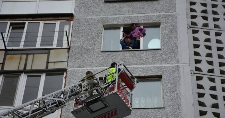 Петропавл тұрғыны үйді жарып жібермек болды: шұғыл операцияның видеосы