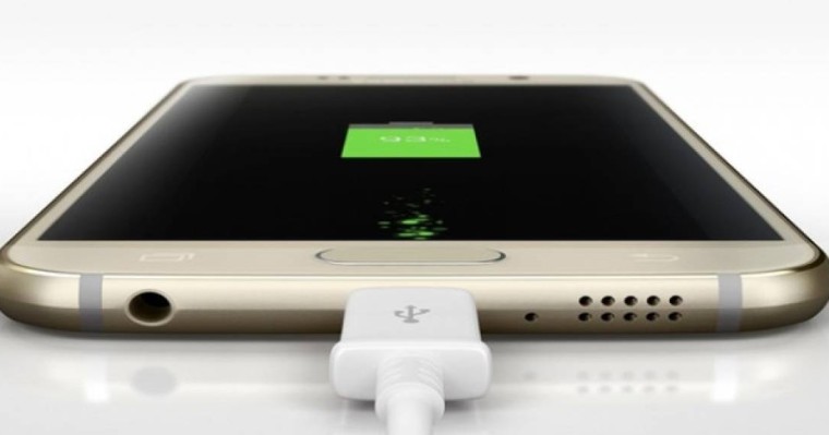 Жаңа смартфонды бірінші рет қалай зарядтау керек?