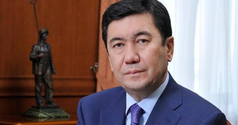 叶尔兰·霍沙诺夫出任总统办公厅主任