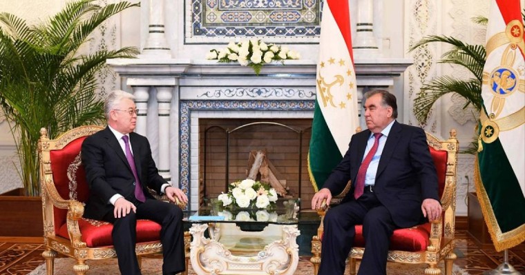 哈萨克斯坦外长会见塔吉克斯坦总统