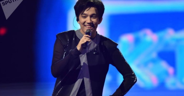 Димаш Құдайберген өзін айнытпай салған қызды іздеп жүр