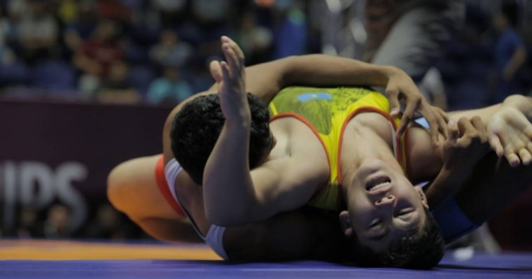 摔跤亚锦赛：哈萨克斯坦代表团获得3枚奖牌