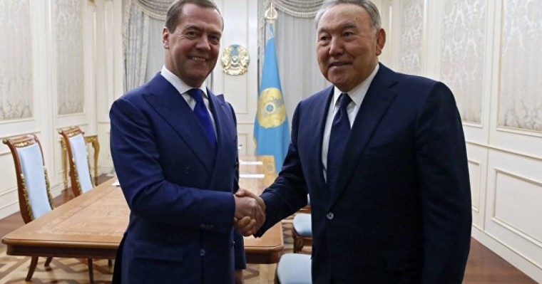 Дмитрий Медведев Нұрсұлтан Назарбаевқа хат жолдады