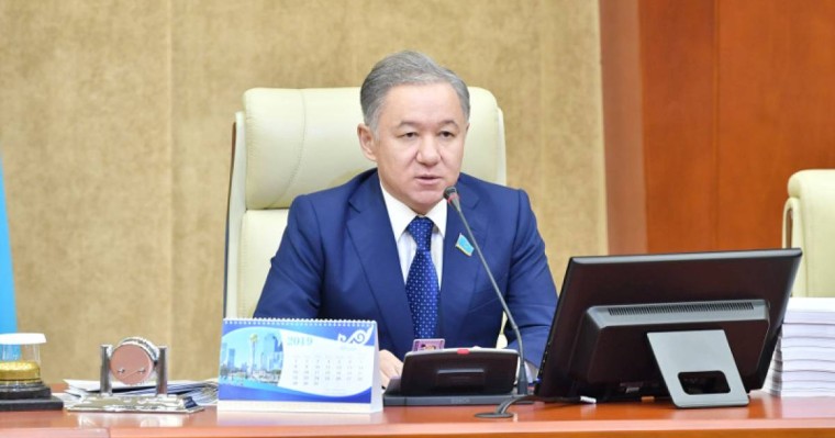 马吉利斯议长总结第四会期工作成果